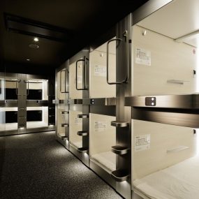 THE CALENDAR Capsul Hotel